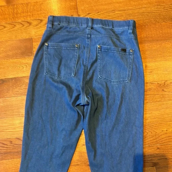 Hue light blue distressed leggings Jeans M - Picture 12 of 13